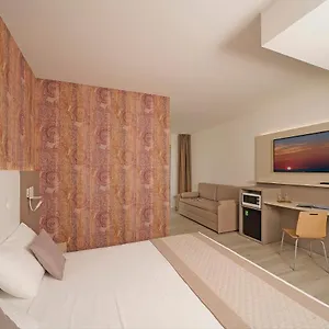 hotellátogatás