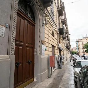 Handy Nocleg ze śniadaniem Palermo