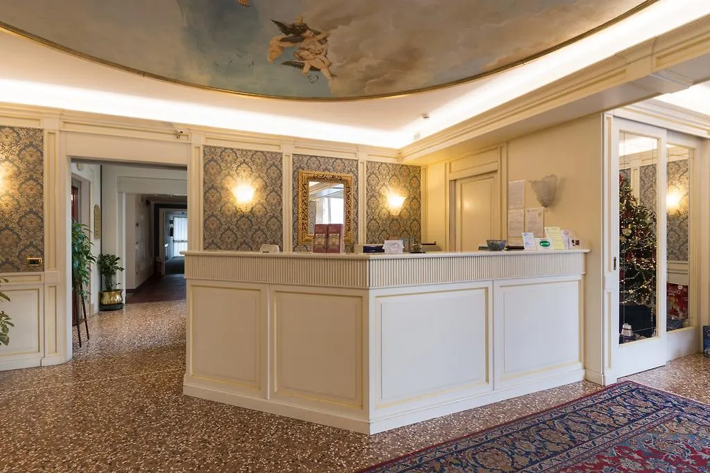Hotel Doge Vicenza 3*,  Italien